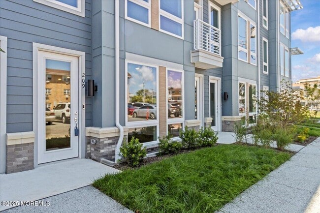 property at 1403 Kingsley St