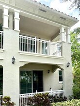 2917 Cascada Isle Way in Hollywood, FL - Building Photo - Building Photo
