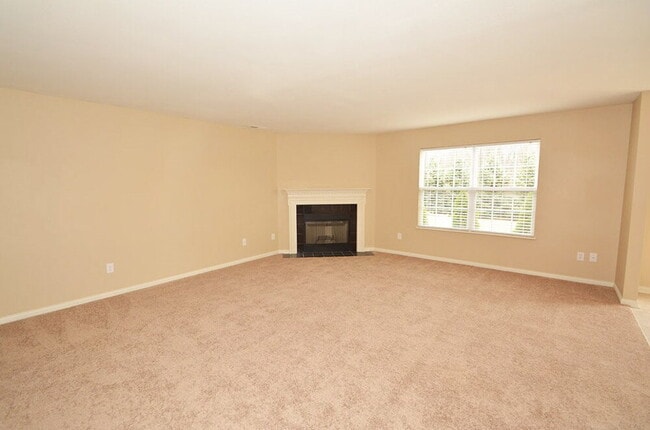 4768 Beach Club Dr in Noblesville, IN - Foto de edificio - Building Photo