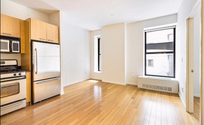 30 West St in New York, NY - Building Photo - Building Photo