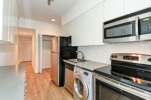 2441 18th St NW Apartamentos