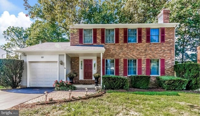 131 Summit Hall Rd