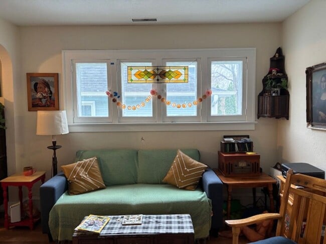 2739 Buchanan St NE in Minneapolis, MN - Building Photo - Building Photo