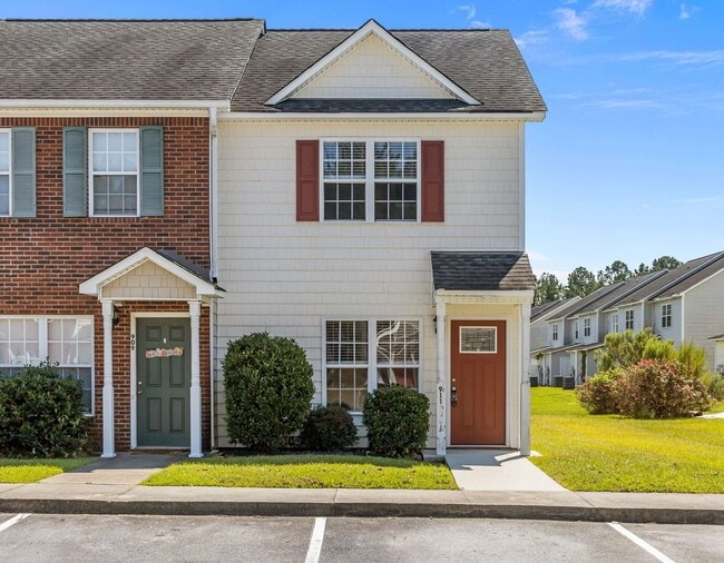 property at 911 Springwood Dr