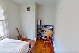 237 Norfolk St, Unit 4 in Cambridge, MA - Building Photo - Building Photo