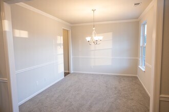 2205 Captiva Ln in Chesapeake, VA - Building Photo - Building Photo