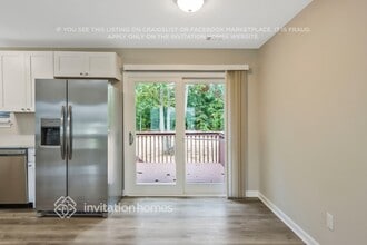 1041 Wellspring Ct in Flowery Branch, GA - Foto de edificio - Building Photo