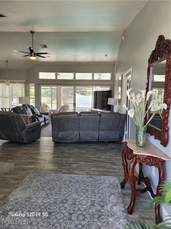 1128 SW 45th Terrace in Cape Coral, FL - Building Photo - Building Photo