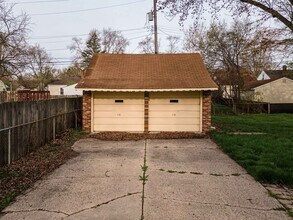 15851 Norborne Ave in Redford Township, MI - Building Photo - Building Photo