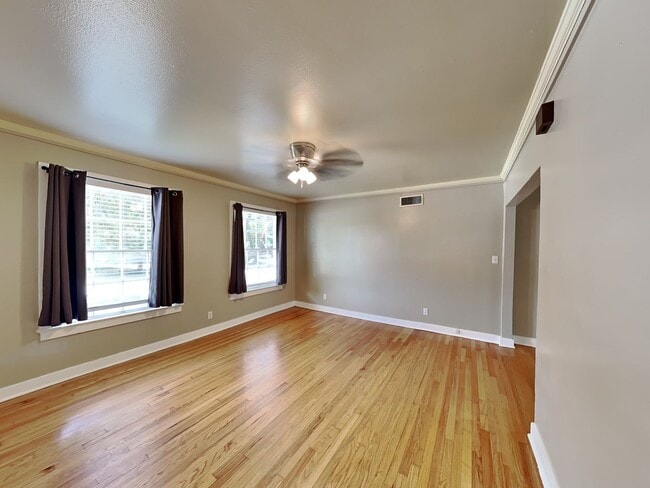 3551 W 4th St in Fort Worth, TX - Building Photo - Building Photo