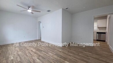 2704 Homer Cir in Orlando, FL - Building Photo - Building Photo