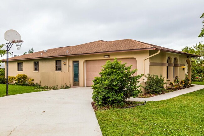 1320 SE 2nd St in Cape Coral, FL - Building Photo - Building Photo