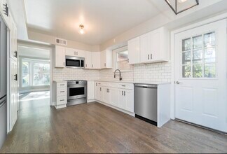 6601 N Sioux Ave in Chicago, IL - Building Photo - Building Photo