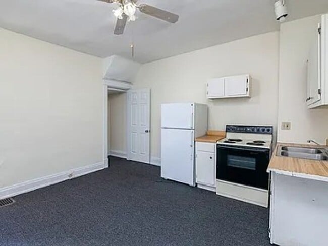 2318 Chickasaw St in Cincinnati, OH - Building Photo - Building Photo