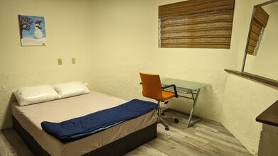 163 Gifford Ave, Unit D in San Jose, CA - Building Photo - Building Photo