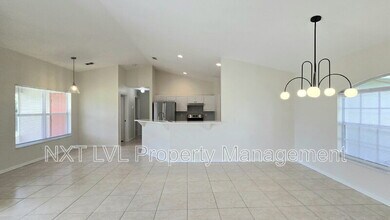 342 NE 17th St in Cape Coral, FL - Building Photo - Building Photo