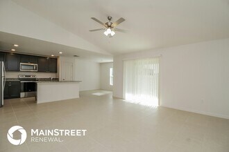 12019 Indian Grass Wy in Leesburg, FL - Foto de edificio - Building Photo