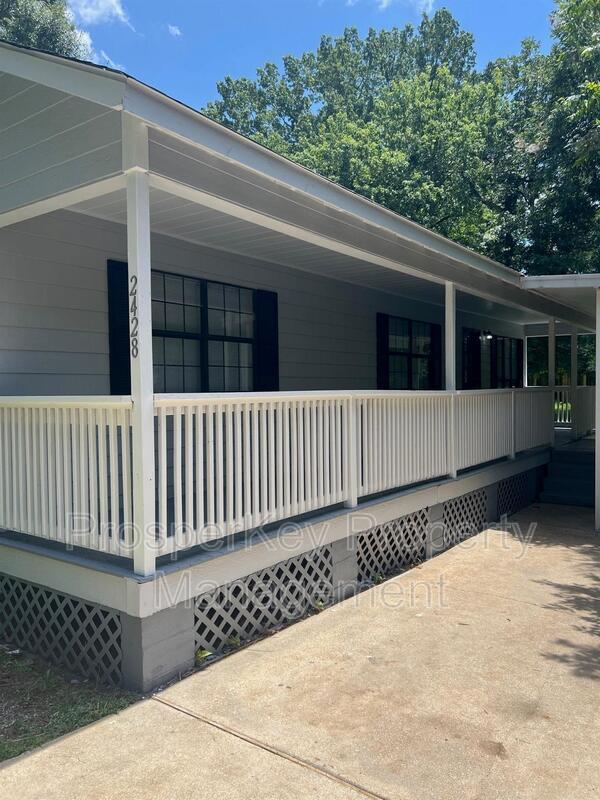 2428 Palmetto St in Montgomery, AL - Building Photo - Building Photo