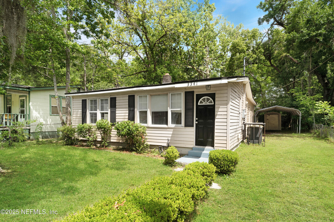 3341 Dignan St in Jacksonville, FL - Building Photo