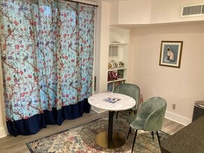 400 Queens Rd in Charlotte, NC - Foto de edificio - Building Photo