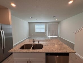 496 Salisbury Cir in Fort Pierce, FL - Building Photo - Building Photo