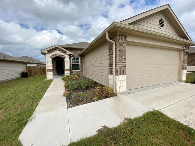 5708 Shanjia Dr in Austin, TX - Building Photo - Building Photo