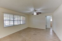 8326 Bob White Dr photo'