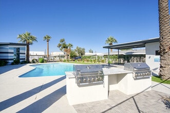 Park Villas in Glendale, AZ - Foto de edificio - Building Photo