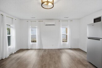 4024 Collinwood Ave in Fort Worth, TX - Building Photo - Building Photo