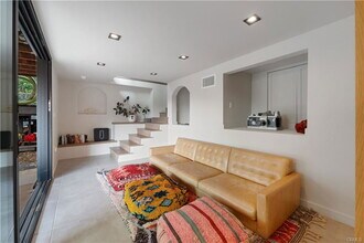 19778 Grand View Dr in Topanga, CA - Building Photo - Building Photo