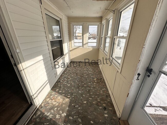 506 W 10th St in Ashland, OH - Building Photo - Building Photo