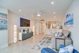 6268 Palma Del Mar Blvd S, Unit SI FL5-ID1546126P in St. Petersburg, FL - Building Photo