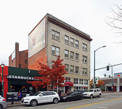 Adelaide Apartments in Seattle, WA - Building Photo - Building Photo