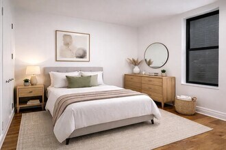 274 Mott St, Unit 3D in New York, NY - Building Photo - Building Photo