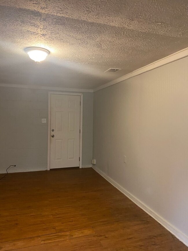 130 W Carver Dr in Athens, GA - Building Photo - Building Photo