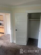 46 Greenbrook Rd in Middlesex, NJ - Building Photo - Building Photo