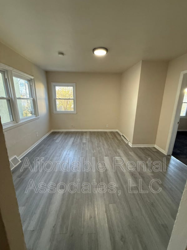 2127A S 16th St in Milwaukee, WI - Building Photo - Building Photo