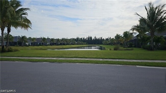 2305 Ariane Dr in Naples, FL - Building Photo - Building Photo