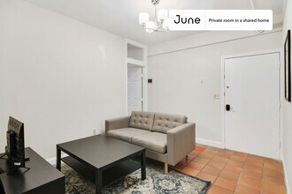 Private bedroom in 4 bed/2 bath Home in Boston, MA - Building Photo - Building Photo