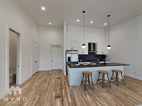 2120 Lovedale Ave in Dallas, TX - Building Photo - Building Photo