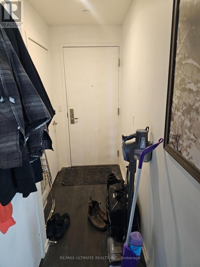 75 St Nicholas St in Toronto, ON - Building Photo - Building Photo