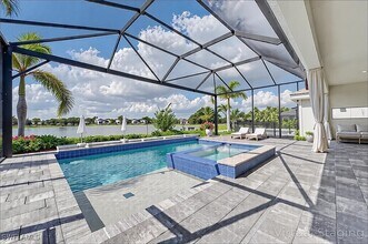 8786 St Lucia Dr in Naples, FL - Building Photo - Building Photo