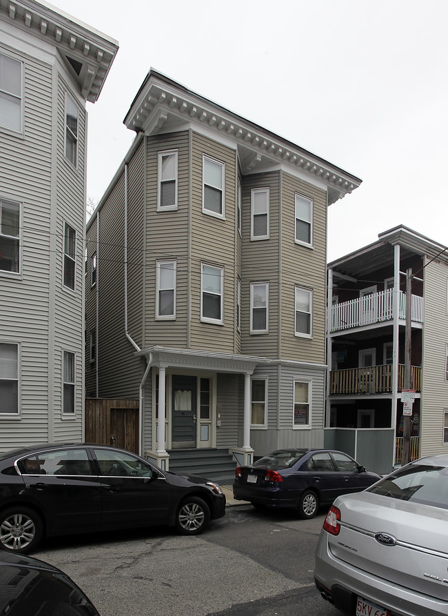 20 Sanger St in South Boston, MA - Foto de edificio - Building Photo