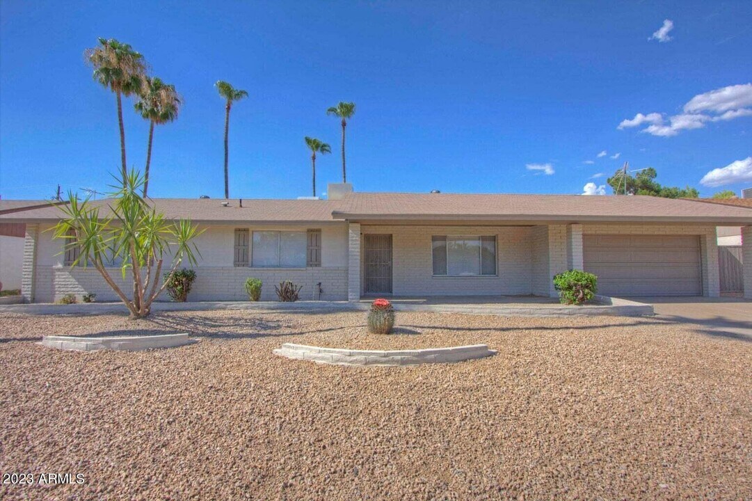 4628 E Sharon Dr in Phoenix, AZ - Building Photo