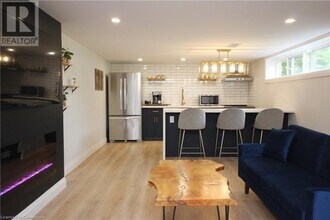48 Carmen Ave in Hamilton, ON - Building Photo - Building Photo