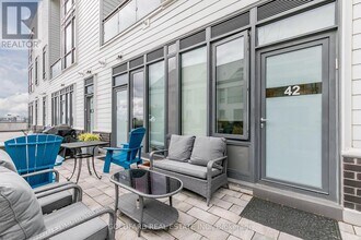 261 Broward Wy. in Innisfil, ON - Building Photo - Building Photo