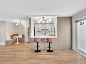 1030 9th St in Miami Beach, FL - Building Photo - Building Photo