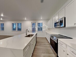 1488 Aquamarine Dr in Loganville, GA - Building Photo - Building Photo