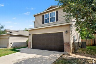 478 Walnut Crest in Selma, TX - Building Photo - Building Photo