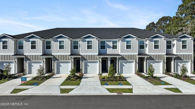 84 Pamplona Dr in St. Augustine, FL - Building Photo - Building Photo